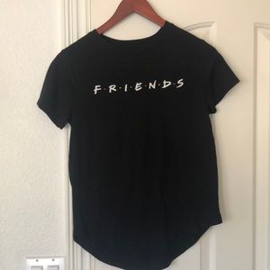 Womens medium friends shirt